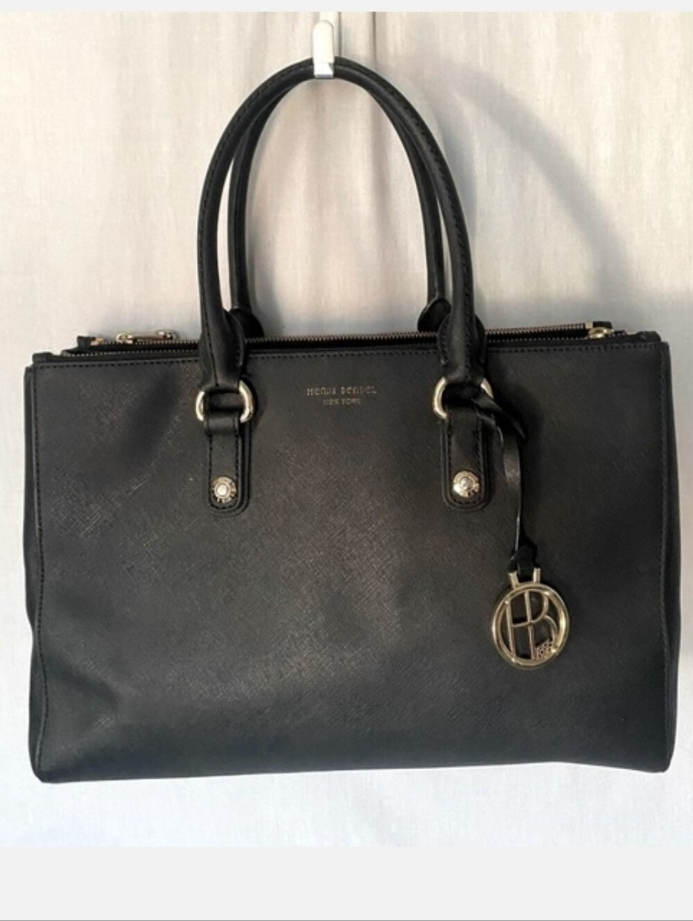 EUC Henri Bendel 3 section satchel